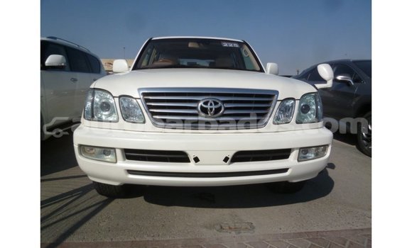 Buy Import Toyota Land Cruiser White Car in Import - Dubai in Barbados Buy Import Toyota Land Cruiser White Car in Import - Dubai in Barbados