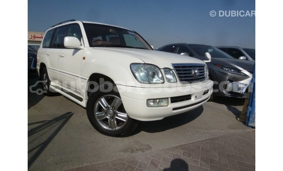 Buy Import Toyota Land Cruiser White Car in Import - Dubai in Barbados Buy Import Toyota Land Cruiser White Car in Import - Dubai in Barbados