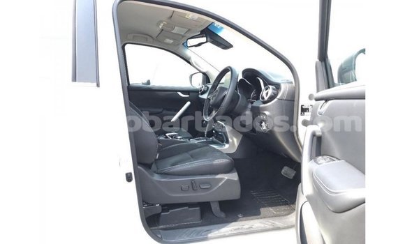 Buy Import Mercedes-Benz 250 White Car in Import - Dubai in Barbados Buy Import Mercedes-Benz 250 White Car in Import - Dubai in Barbados