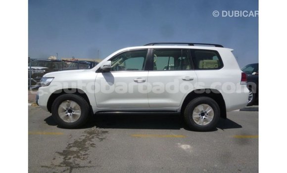 Buy Import Toyota Land Cruiser White Car in Import - Dubai in Barbados Buy Import Toyota Land Cruiser White Car in Import - Dubai in Barbados