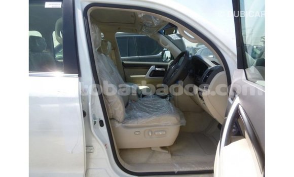 Buy Import Toyota Land Cruiser White Car in Import - Dubai in Barbados Buy Import Toyota Land Cruiser White Car in Import - Dubai in Barbados