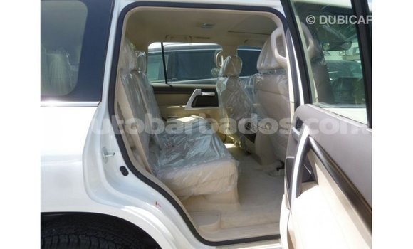 Buy Import Toyota Land Cruiser White Car in Import - Dubai in Barbados Buy Import Toyota Land Cruiser White Car in Import - Dubai in Barbados