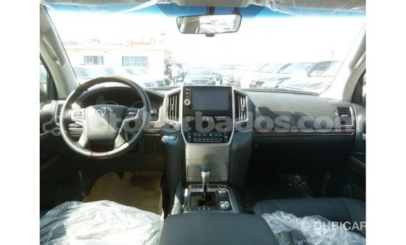 Buy Import Toyota Land Cruiser White Car in Import - Dubai in Barbados Buy Import Toyota Land Cruiser White Car in Import - Dubai in Barbados