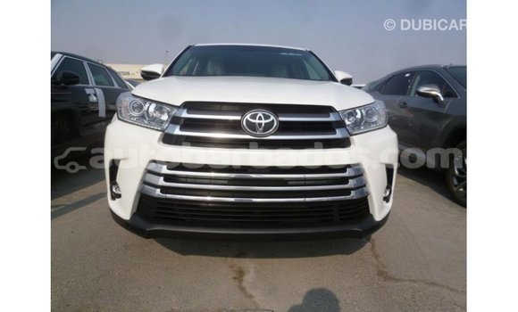 Buy Import Toyota Kluger White Car in Import - Dubai in Barbados Buy Import Toyota Kluger White Car in Import - Dubai in Barbados