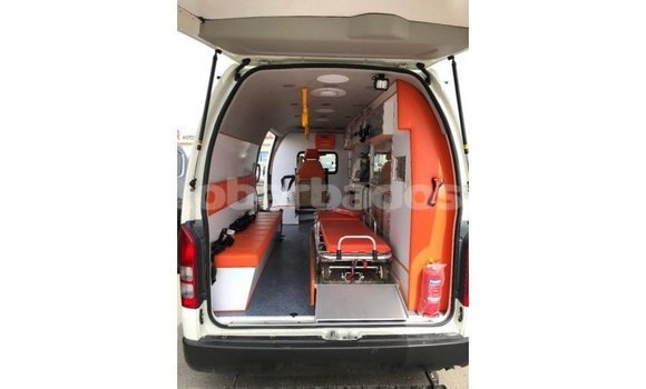 Buy Import Toyota Hiace White Car in Import - Dubai in Barbados Buy Import Toyota Hiace White Car in Import - Dubai in Barbados