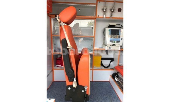 Buy Import Toyota Hiace White Car in Import - Dubai in Barbados Buy Import Toyota Hiace White Car in Import - Dubai in Barbados