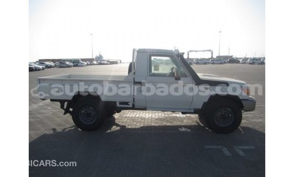 Buy Import Toyota Land Cruiser White Car in Import - Dubai in Barbados Buy Import Toyota Land Cruiser White Car in Import - Dubai in Barbados