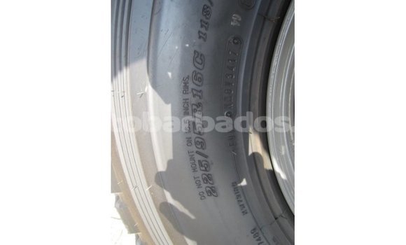 Buy Import Toyota Land Cruiser White Car in Import - Dubai in Barbados Buy Import Toyota Land Cruiser White Car in Import - Dubai in Barbados