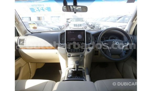 Buy Import Toyota Land Cruiser White Car in Import - Dubai in Barbados Buy Import Toyota Land Cruiser White Car in Import - Dubai in Barbados