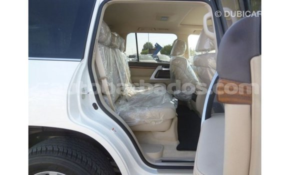 Buy Import Toyota Land Cruiser White Car in Import - Dubai in Barbados Buy Import Toyota Land Cruiser White Car in Import - Dubai in Barbados