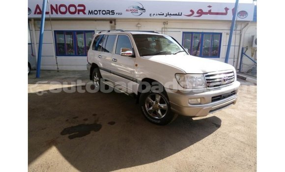 Buy Import Toyota Land Cruiser White Car in Import - Dubai in Barbados Buy Import Toyota Land Cruiser White Car in Import - Dubai in Barbados
