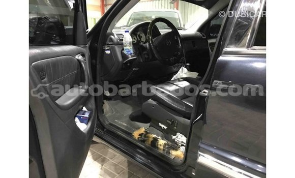 Buy Import Mercedes-Benz 190 (W201) Blue Car in Import - Dubai in Barbados Buy Import Mercedes-Benz 190 (W201) Blue Car in Import - Dubai in Barbados