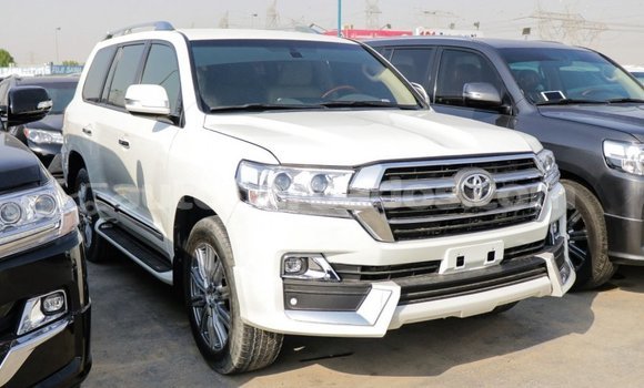 Buy Import Toyota Land Cruiser White Car in Import - Dubai in Barbados Buy Import Toyota Land Cruiser White Car in Import - Dubai in Barbados