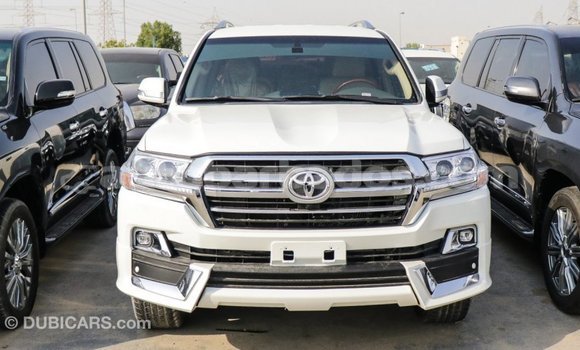 Buy Import Toyota Land Cruiser White Car in Import - Dubai in Barbados Buy Import Toyota Land Cruiser White Car in Import - Dubai in Barbados