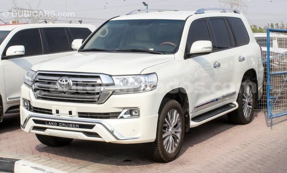 Buy Import Toyota Land Cruiser White Car in Import - Dubai in Barbados Buy Import Toyota Land Cruiser White Car in Import - Dubai in Barbados