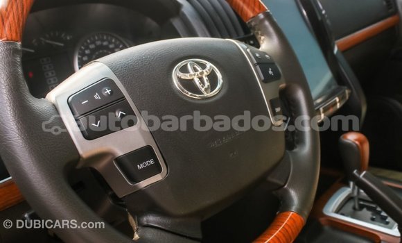 Buy Import Toyota Land Cruiser White Car in Import - Dubai in Barbados Buy Import Toyota Land Cruiser White Car in Import - Dubai in Barbados