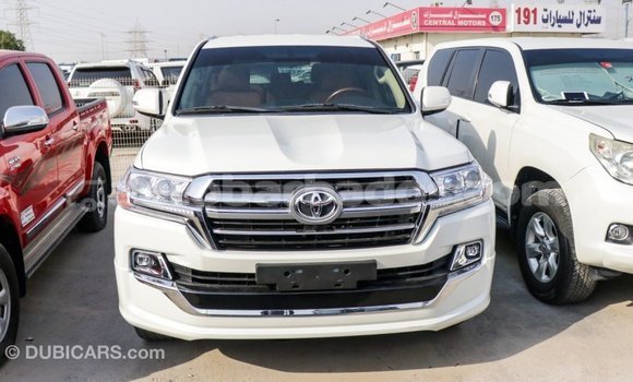 Buy Import Toyota Land Cruiser White Car in Import - Dubai in Barbados Buy Import Toyota Land Cruiser White Car in Import - Dubai in Barbados