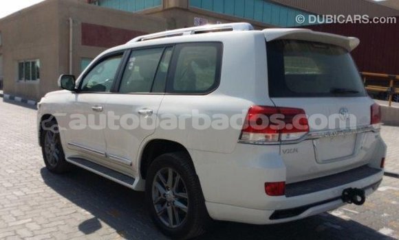Buy Import Toyota Land Cruiser White Car in Import - Dubai in Barbados Buy Import Toyota Land Cruiser White Car in Import - Dubai in Barbados