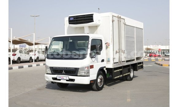 Buy Import Mitsubishi L400 White Truck in Import - Dubai in Barbados