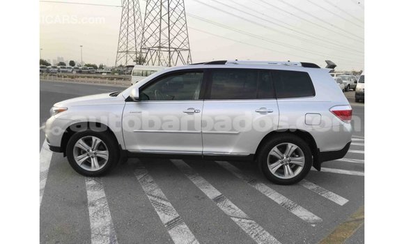 Buy Import Toyota Highlander Other Car in Import - Dubai in Barbados Buy Import Toyota Highlander Other Car in Import - Dubai in Barbados