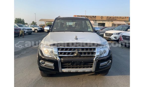 Buy Import Mitsubishi Pajero Black Car in Import - Dubai in Barbados Buy Import Mitsubishi Pajero Black Car in Import - Dubai in Barbados