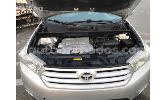 Buy Import Toyota Highlander Other Car in Import - Dubai in Barbados Buy Import Toyota Highlander Other Car in Import - Dubai in Barbados