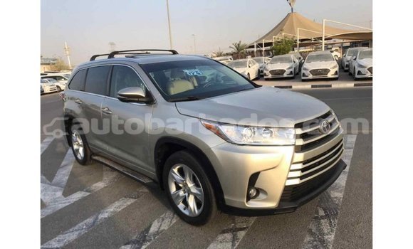 Buy Import Toyota Highlander Beige Car in Import - Dubai in Barbados Buy Import Toyota Highlander Beige Car in Import - Dubai in Barbados