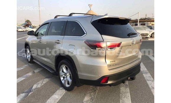 Buy Import Toyota Highlander Beige Car in Import - Dubai in Barbados Buy Import Toyota Highlander Beige Car in Import - Dubai in Barbados