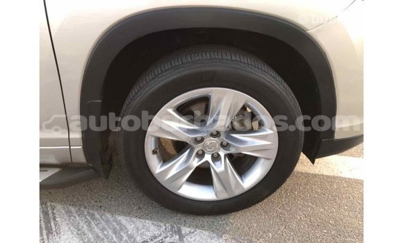 Buy Import Toyota Highlander Beige Car in Import - Dubai in Barbados Buy Import Toyota Highlander Beige Car in Import - Dubai in Barbados