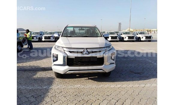 Buy Import Mitsubishi L200 White Car in Import - Dubai in Barbados Buy Import Mitsubishi L200 White Car in Import - Dubai in Barbados