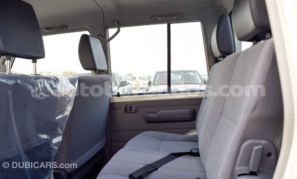 Buy Import Toyota Land Cruiser Beige Car in Import - Dubai in Barbados Buy Import Toyota Land Cruiser Beige Car in Import - Dubai in Barbados