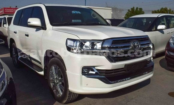 Buy Import Toyota Land Cruiser White Car in Import - Dubai in Barbados Buy Import Toyota Land Cruiser White Car in Import - Dubai in Barbados