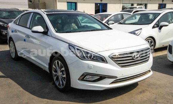 Buy Import Hyundai Sonata White Car in Import - Dubai in Barbados Buy Import Hyundai Sonata White Car in Import - Dubai in Barbados