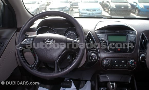 Buy Import Hyundai Tucson Beige Car in Import - Dubai in Barbados Buy Import Hyundai Tucson Beige Car in Import - Dubai in Barbados