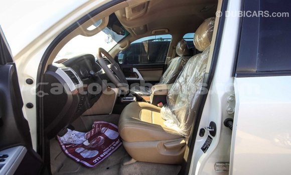 Buy Import Toyota Land Cruiser White Car in Import - Dubai in Barbados Buy Import Toyota Land Cruiser White Car in Import - Dubai in Barbados