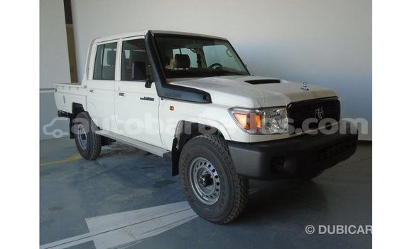 Buy Import Toyota Land Cruiser White Car in Import - Dubai in Barbados Buy Import Toyota Land Cruiser White Car in Import - Dubai in Barbados