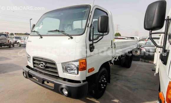 Buy Import Hyundai Accent White Car in Import - Dubai in Barbados Buy Import Hyundai Accent White Car in Import - Dubai in Barbados