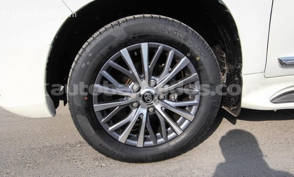 Buy Import Toyota Land Cruiser White Car in Import - Dubai in Barbados Buy Import Toyota Land Cruiser White Car in Import - Dubai in Barbados