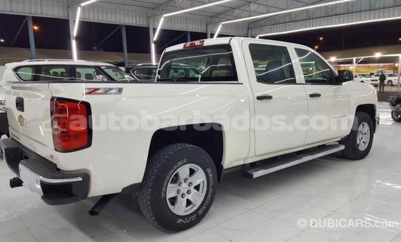 Buy Import Chevrolet Silverado White Car in Import - Dubai in Barbados Buy Import Chevrolet Silverado White Car in Import - Dubai in Barbados