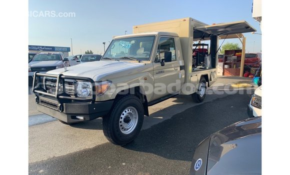 Buy Import Toyota Land Cruiser Beige Car in Import - Dubai in Barbados Buy Import Toyota Land Cruiser Beige Car in Import - Dubai in Barbados