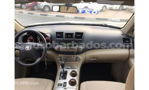 Buy Import Toyota Highlander White Car in Import - Dubai in Barbados Buy Import Toyota Highlander White Car in Import - Dubai in Barbados