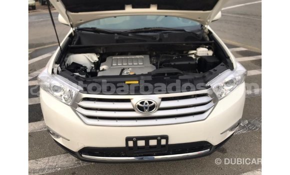 Buy Import Toyota Highlander White Car in Import - Dubai in Barbados Buy Import Toyota Highlander White Car in Import - Dubai in Barbados