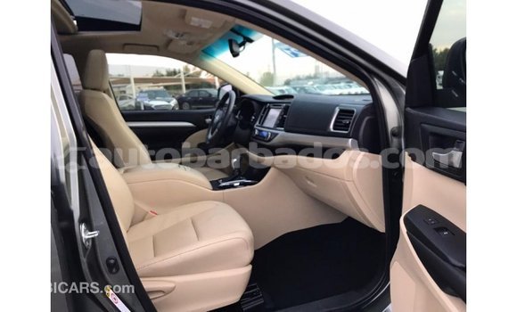 Buy Import Toyota Highlander Other Car in Import - Dubai in Barbados Buy Import Toyota Highlander Other Car in Import - Dubai in Barbados