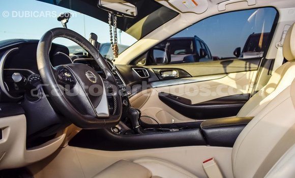 Buy Import Nissan Maxima White Car in Import - Dubai in Barbados Buy Import Nissan Maxima White Car in Import - Dubai in Barbados