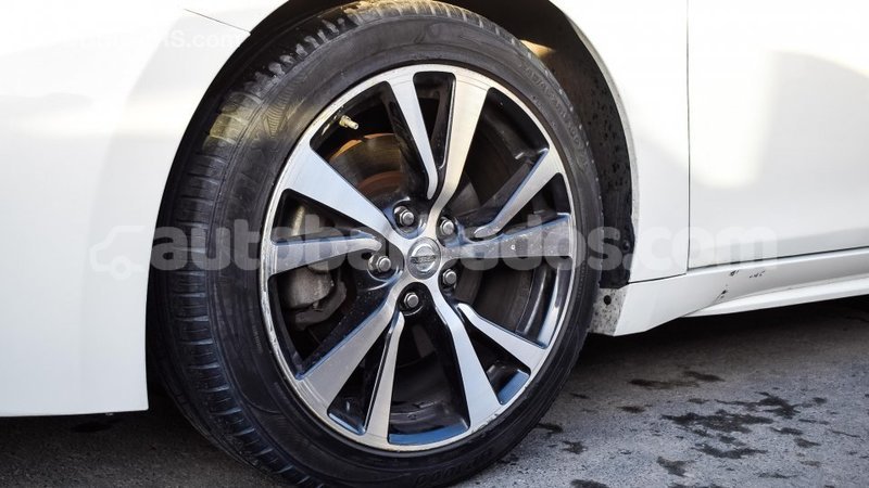 Big with watermark nissan maxima barbados import dubai 1469