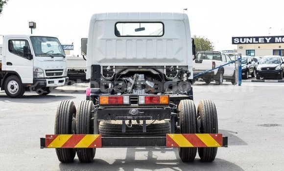 Buy Import Mitsubishi L400 White Truck in Import - Dubai in Barbados Buy Import Mitsubishi L400 White Truck in Import - Dubai in Barbados