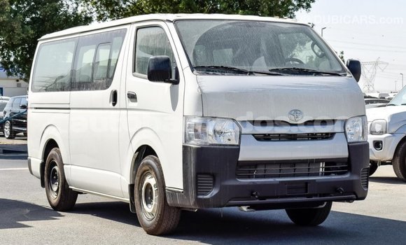 Buy Import Toyota Hiace White Car in Import - Dubai in Barbados Buy Import Toyota Hiace White Car in Import - Dubai in Barbados