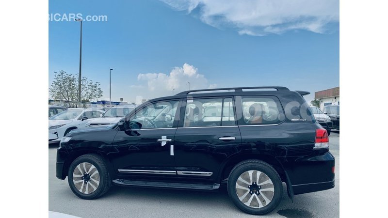 Big with watermark toyota land cruiser barbados import dubai 1527