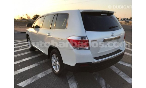 Buy Import Toyota Highlander White Car in Import - Dubai in Barbados Buy Import Toyota Highlander White Car in Import - Dubai in Barbados