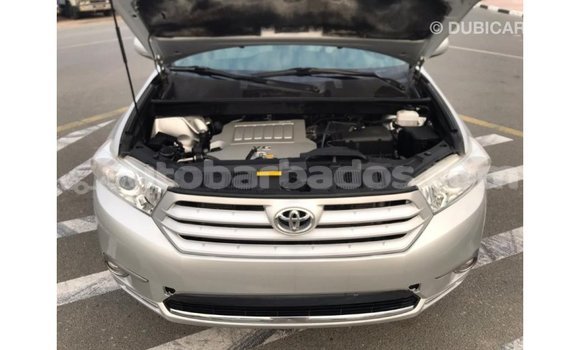 Buy Import Toyota Highlander Other Car in Import - Dubai in Barbados Buy Import Toyota Highlander Other Car in Import - Dubai in Barbados